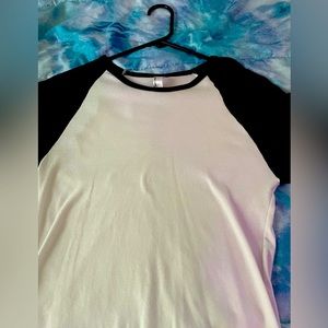 brand: american apparel; size: XL; color: black and white